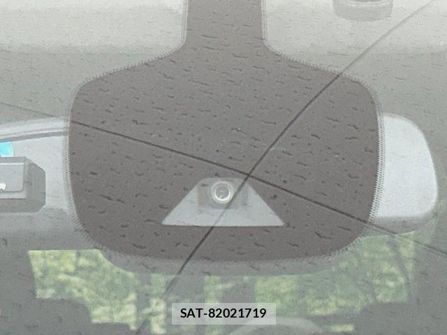 Nissan SERENA 2018-04 8368627-5