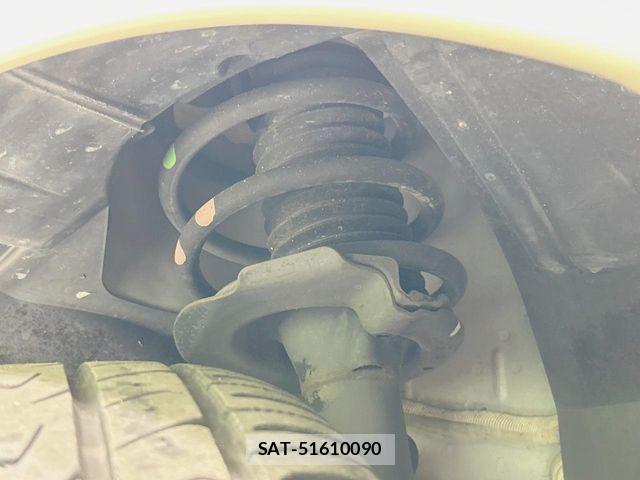 Nissan SERENA 2016-11 8368616-19