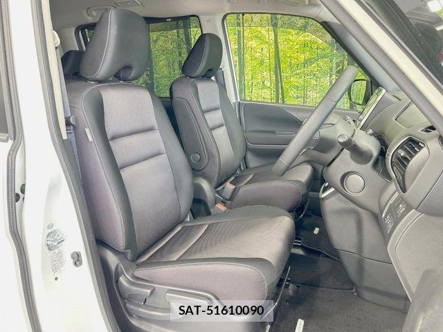Nissan SERENA 2016-11 8368616-7