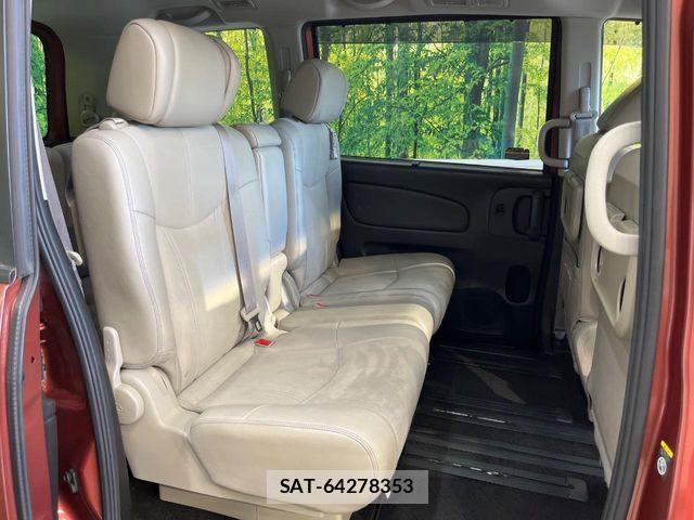 Nissan SERENA 2014-01 8368640-8