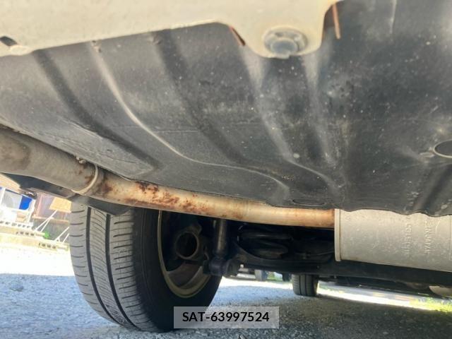 Nissan SERENA 2013-08 8368655-9