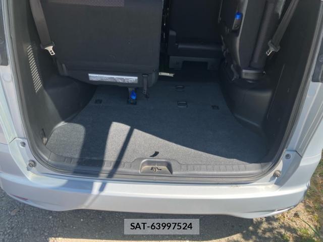 Nissan SERENA 2013-08 8368655-10