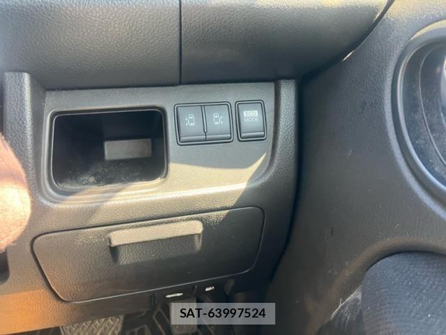 Nissan SERENA 2013-08 8368655-20