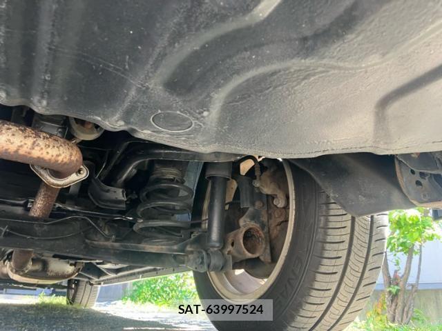 Nissan SERENA 2013-08 8368655-8