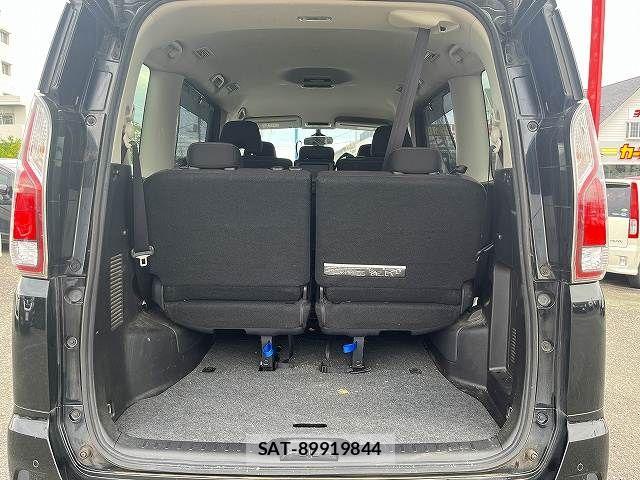 Nissan SERENA 2017-02 8372167-10
