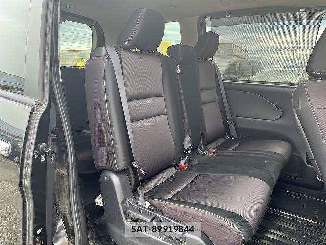 Nissan SERENA 2017-02 8372167-13