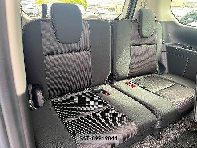 Nissan SERENA 2017-02 8372167-14