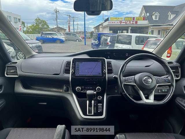 Nissan SERENA 2017-02 8372167-20