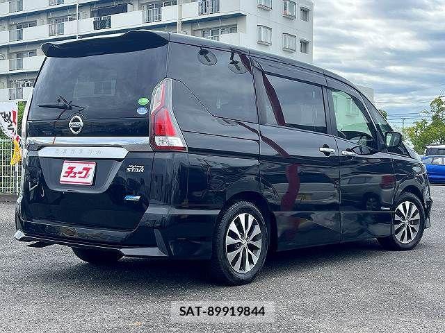 Nissan SERENA 2017-02 8372167-3