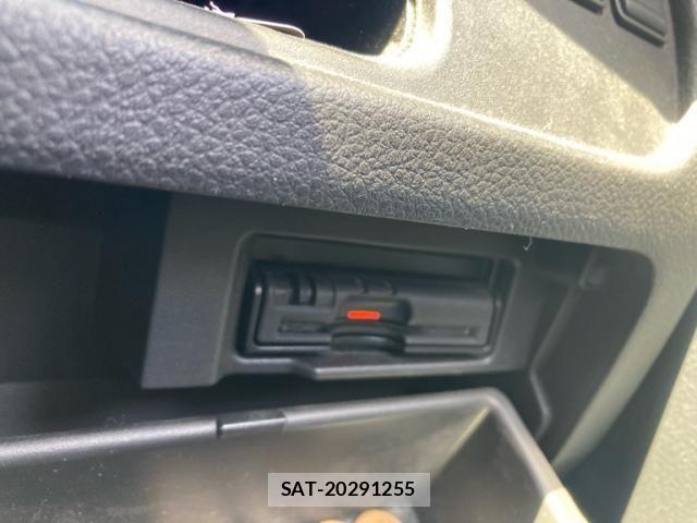 Nissan SERENA 2013-06 8372172-17