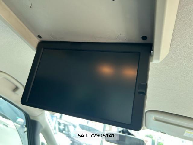 Nissan SERENA 2018-06 8372166-13