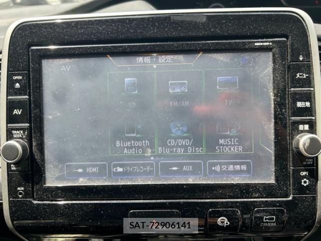 Nissan SERENA 2018-06 8372166-6