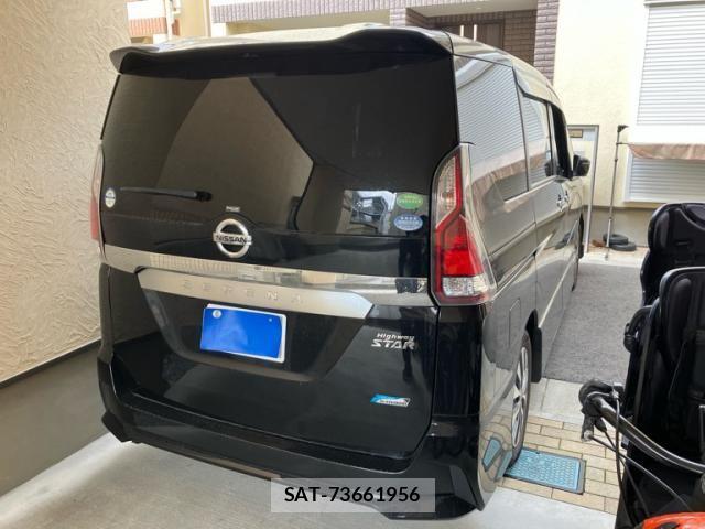 Nissan SERENA 2017-03 8372168-3