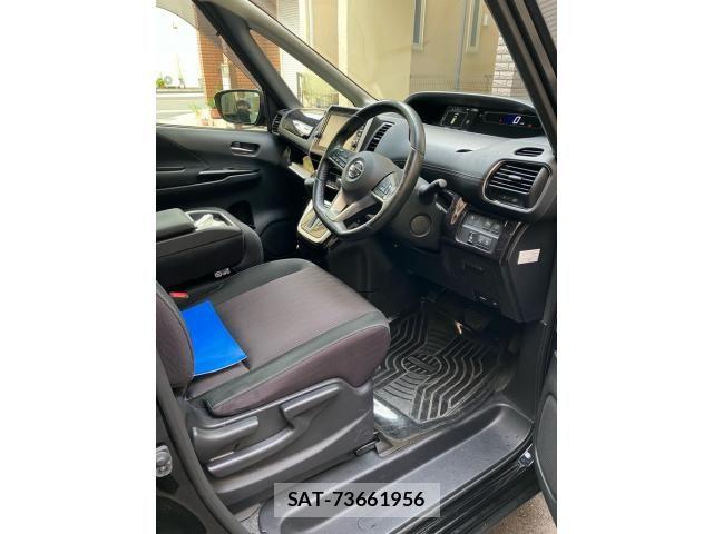 Nissan SERENA 2017-03 8372168-7
