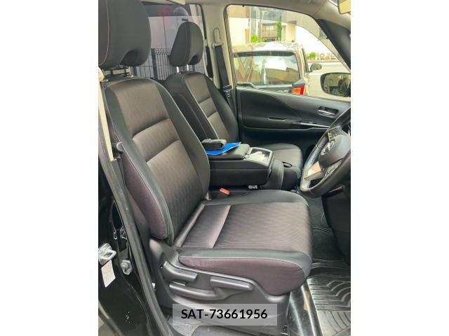 Nissan SERENA 2017-03 8372168-8