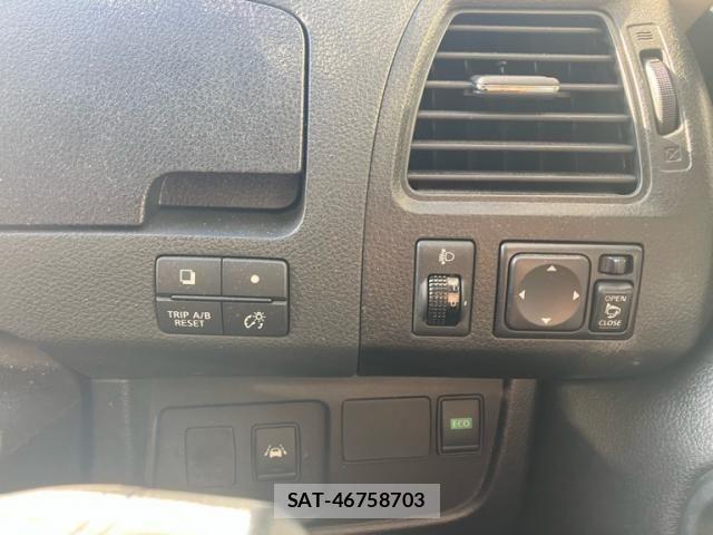 Nissan SERENA 2014-03 8372170-12
