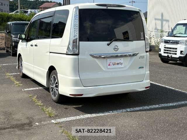 Nissan SERENA 2013-03 8372171-12