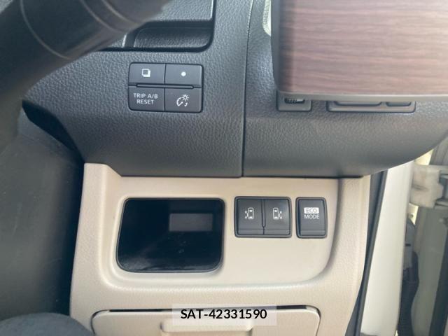 Nissan SERENA 2013-01 8372175-12