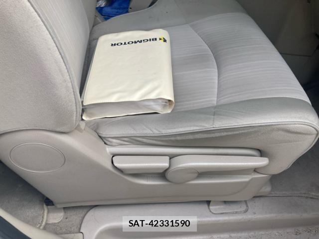 Nissan SERENA 2013-01 8372175-8