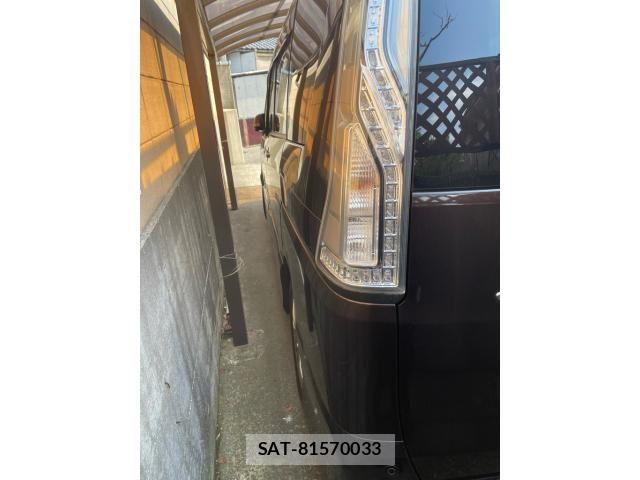 Nissan SERENA 2015-08 8414930-3