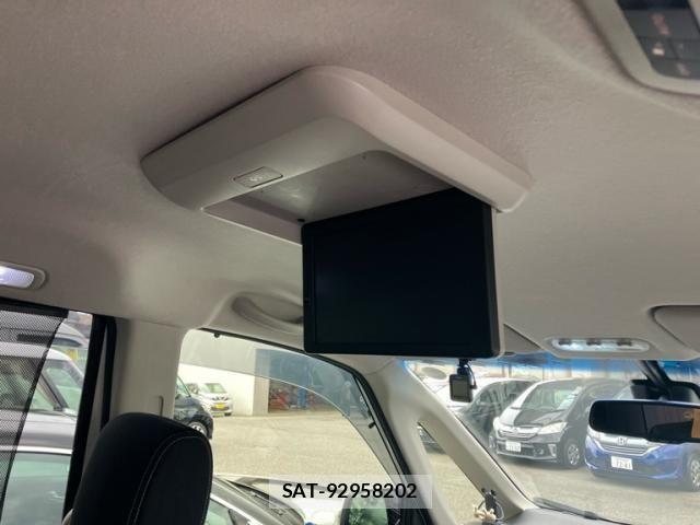 Nissan SERENA 2016-02 8414916-10