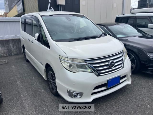 Nissan SERENA 2016-02 8414916-1