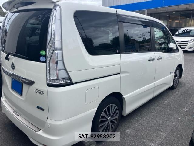 Nissan SERENA 2016-02 8414916-2