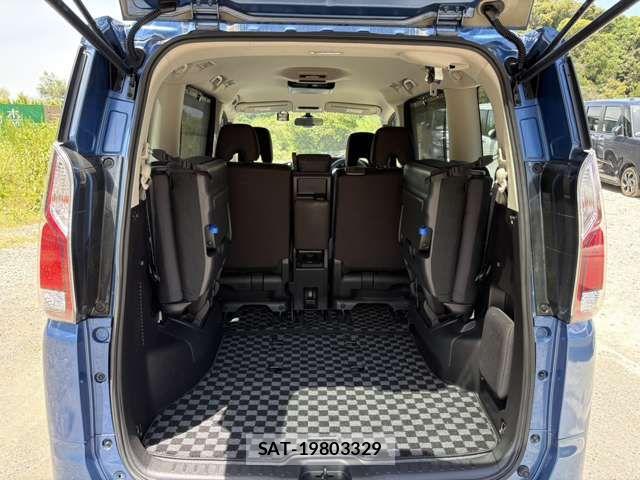 Nissan SERENA 2017-04 8414898-13