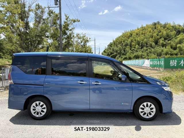 Nissan SERENA 2017-04 8414898-3
