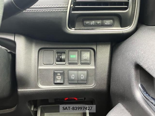Nissan SERENA 2016-10 8414910-13