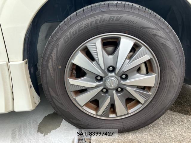 Nissan SERENA 2016-10 8414910-4