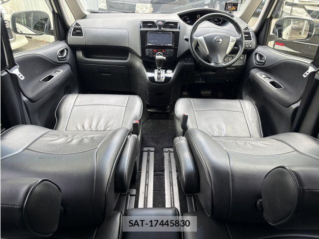 Nissan SERENA 2014-01 8414918-5