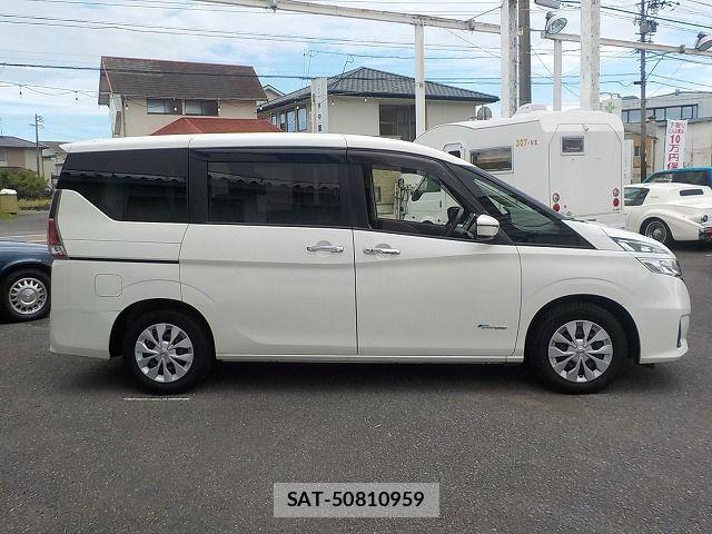 Nissan SERENA 2017-12 8414892-7
