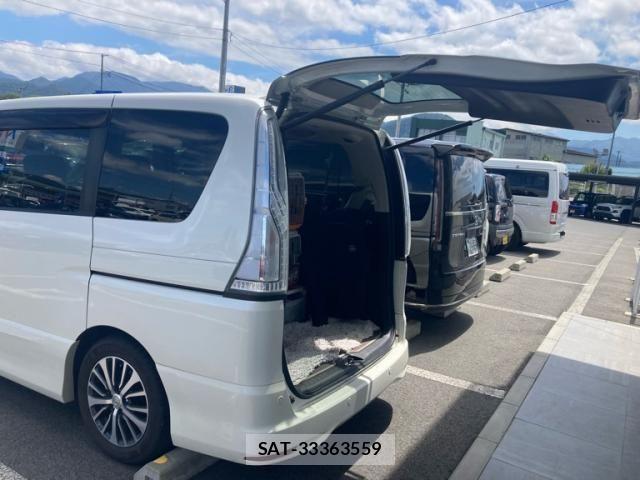 Nissan SERENA 2016-04 8414919-9
