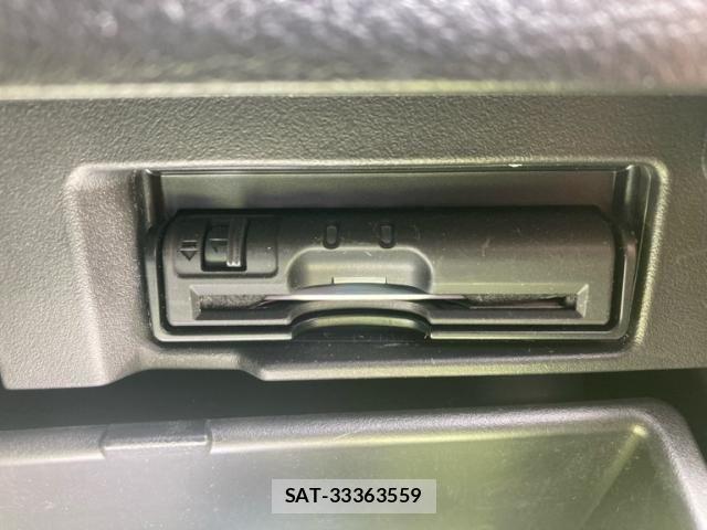 Nissan SERENA 2016-04 8414919-18