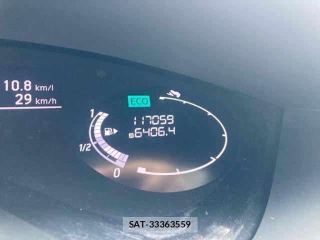 Nissan SERENA 2016-04 8414919-22