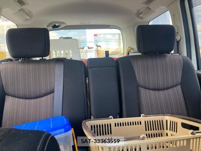 Nissan SERENA 2016-04 8414919-26