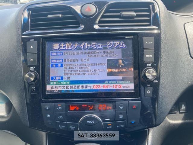 Nissan SERENA 2016-04 8414919-27