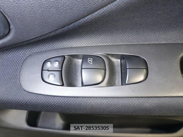 Nissan SERENA 2014-07 8414899-18