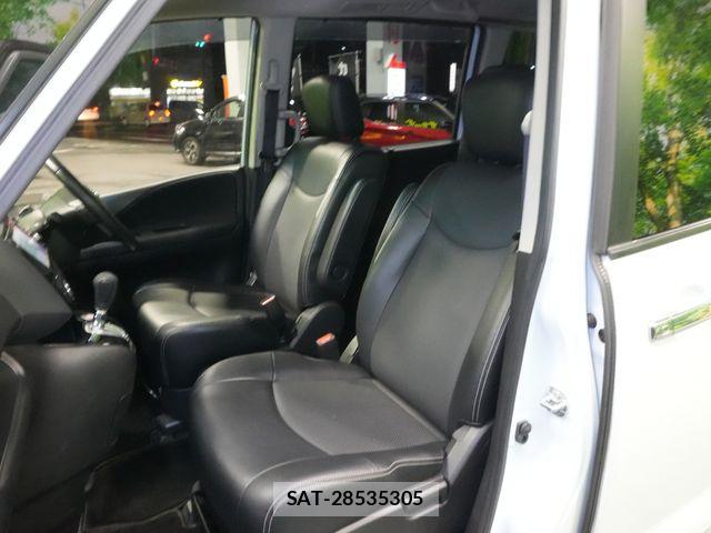 Nissan SERENA 2014-07 8414899-22