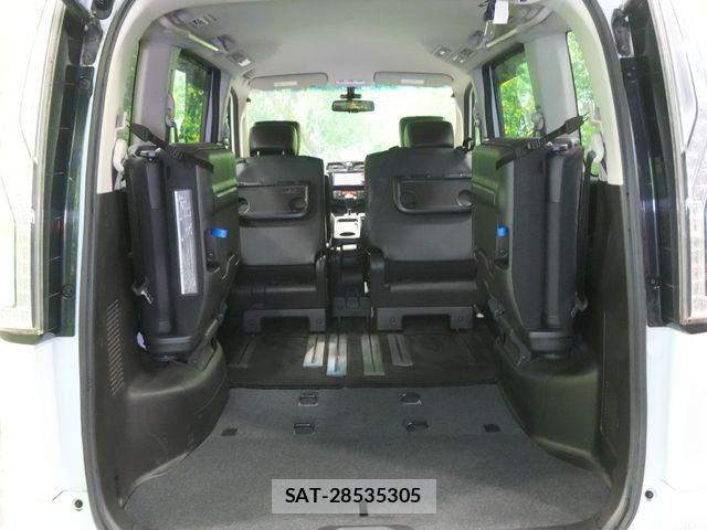 Nissan SERENA 2014-07 8414899-28