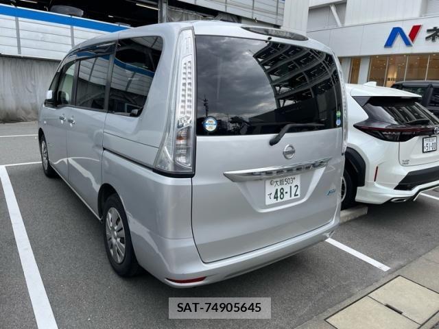 Nissan SERENA 2012-08 8414934-1