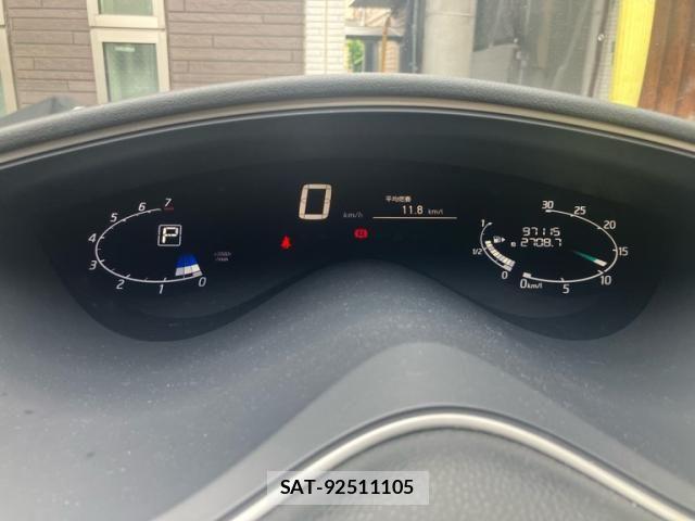 Nissan SERENA 2013-02 8414929-21