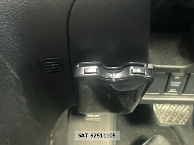 Nissan SERENA 2013-02 8414929-23