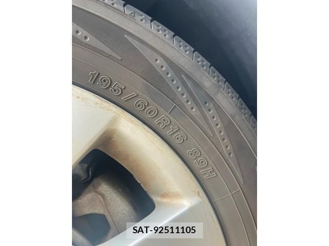 Nissan SERENA 2013-02 8414929-3