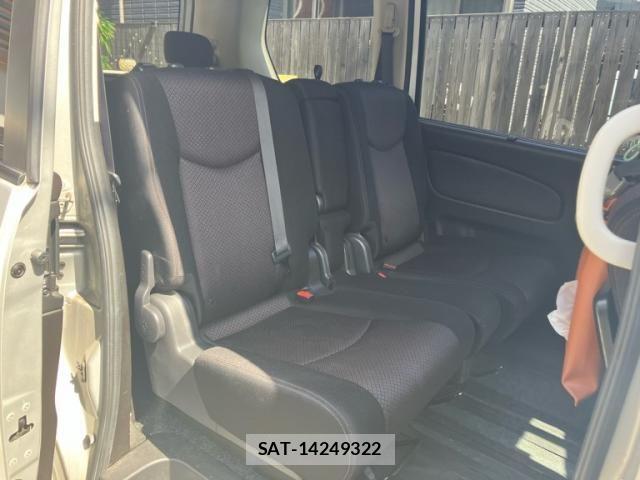 Nissan SERENA 2013-02 8414932-9