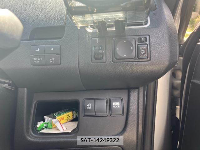 Nissan SERENA 2013-02 8414932-12