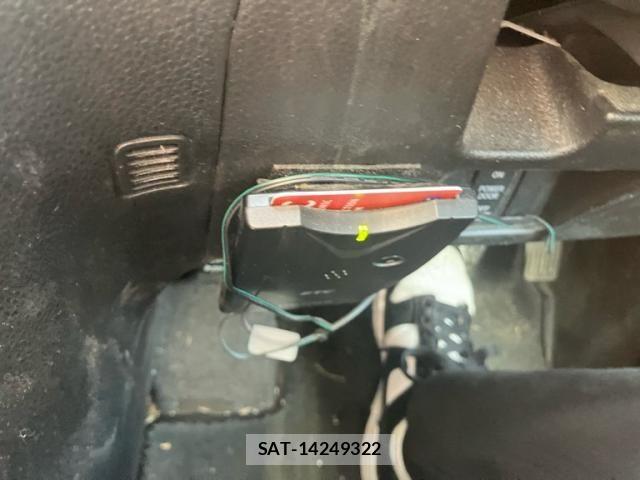 Nissan SERENA 2013-02 8414932-17