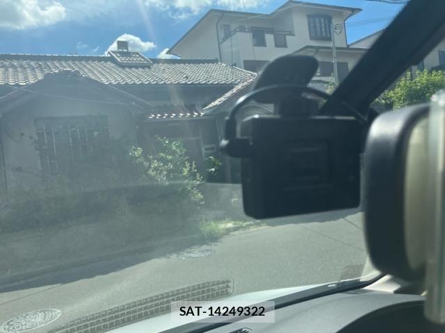 Nissan SERENA 2013-02 8414932-19