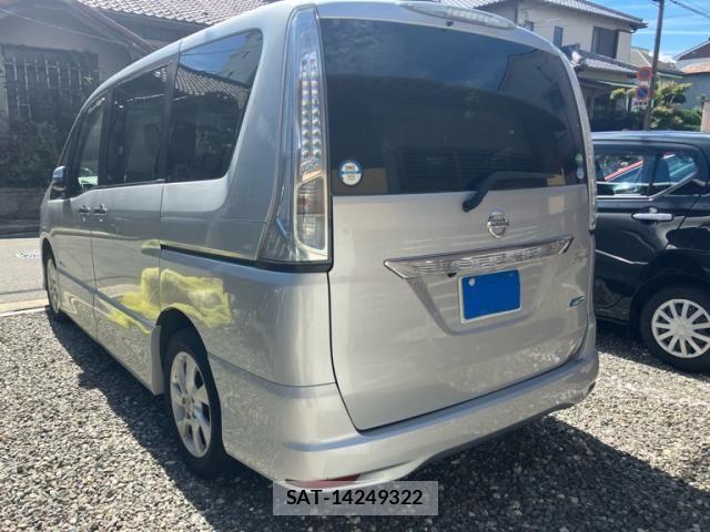 Nissan SERENA 2013-02 8414932-3